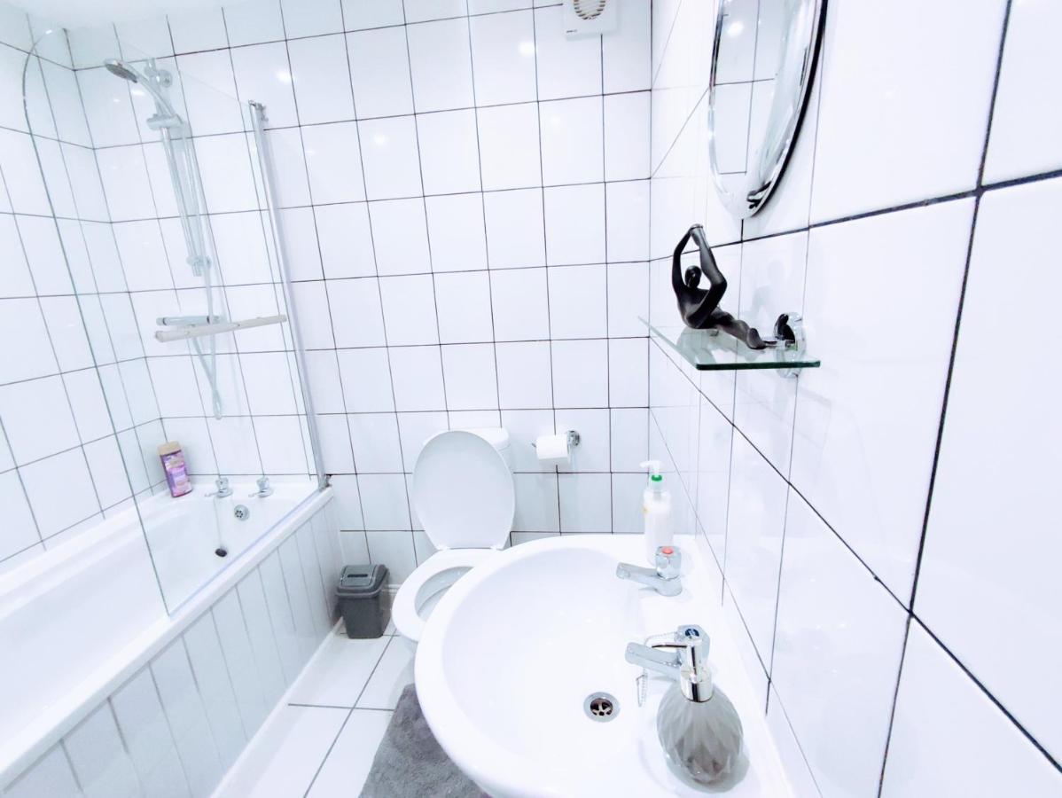 Crystal Suite 2 -Free Private Parking North Shields Buitenkant foto